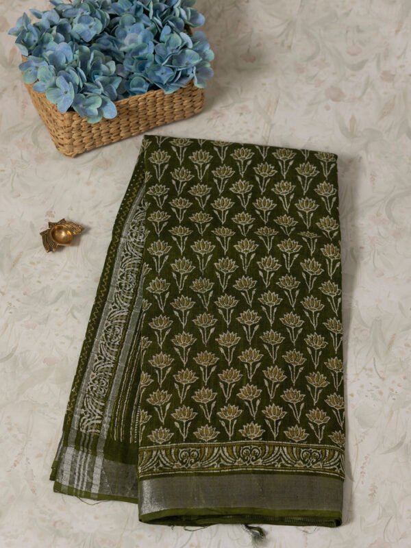 Women Green Semi Linen Digital Printed Saree SL201